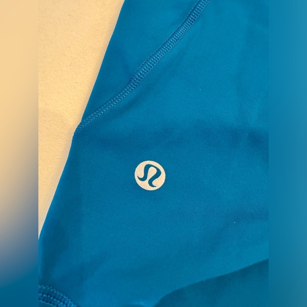 EUC! Lululemon Fast And Free Short 6" *Non-Reflective, sz 2 - Picture 12 of 13